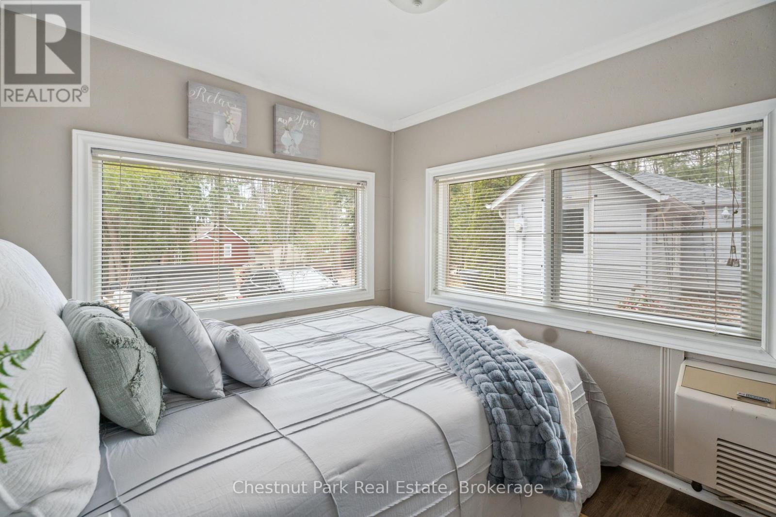 117 Oliver Drive, Tiny, Ontario  L0L 2J0 - Photo 8 - S12160705