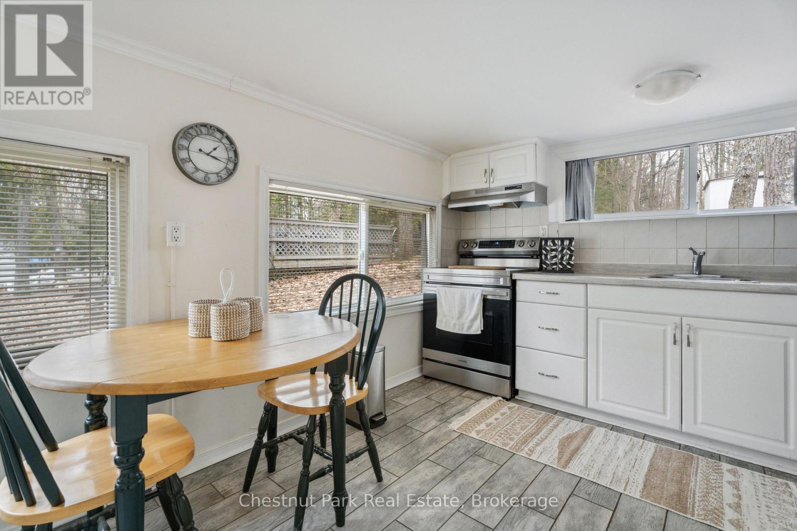 117 Oliver Drive, Tiny, Ontario  L0L 2J0 - Photo 9 - S12160705