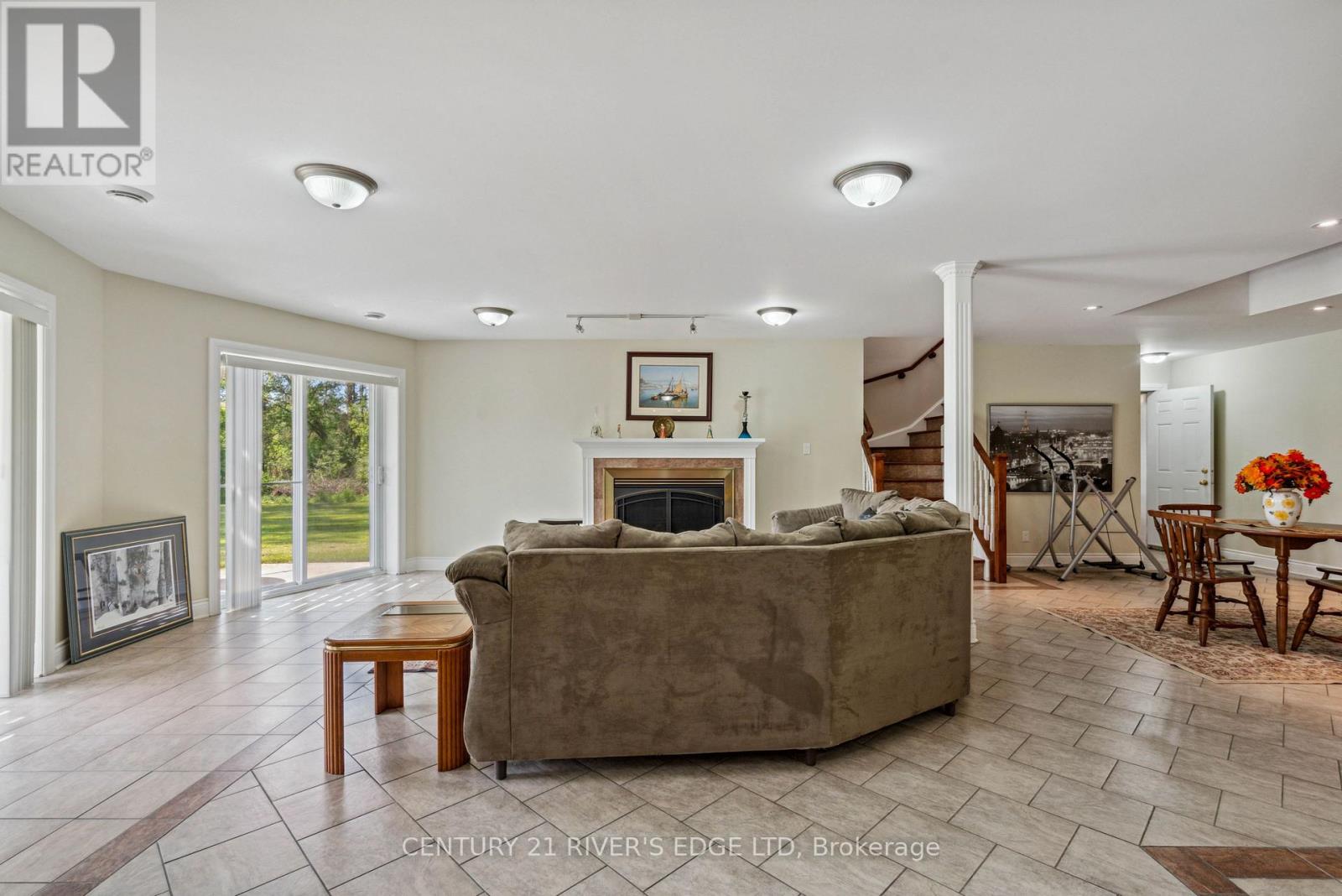 139 Old River Road, Leeds And The Thousand Islands, Ontario  K0E 1R0 - Photo 36 - X12160300