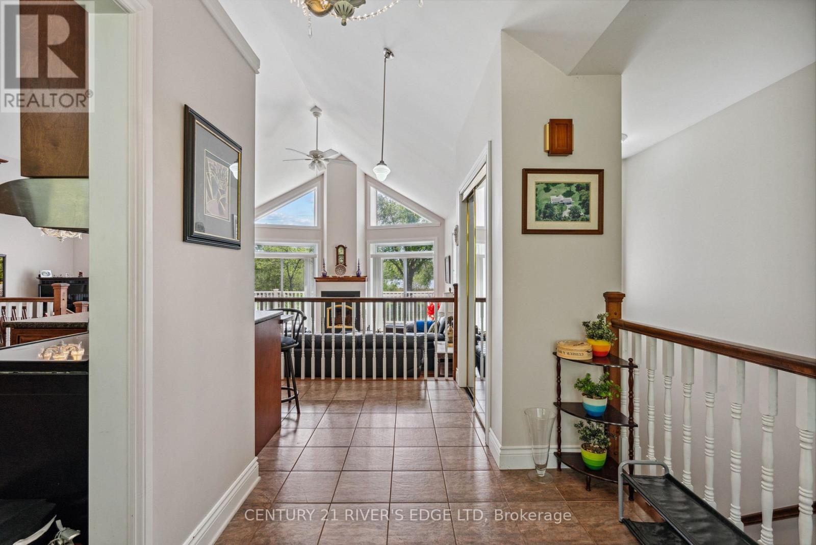 139 Old River Road, Leeds And The Thousand Islands, Ontario  K0E 1R0 - Photo 4 - X12160300