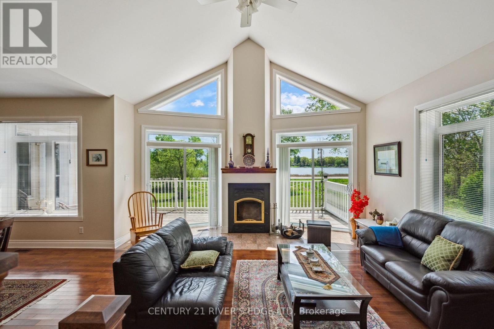 139 Old River Road, Leeds And The Thousand Islands, Ontario  K0E 1R0 - Photo 9 - X12160300