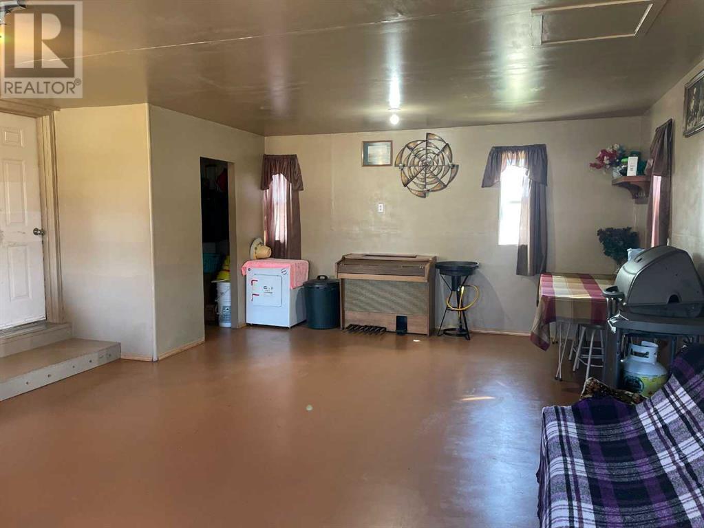 310 2 St N, Grassy Lake, Alberta  T0K 0Z0 - Photo 16 - A2214808