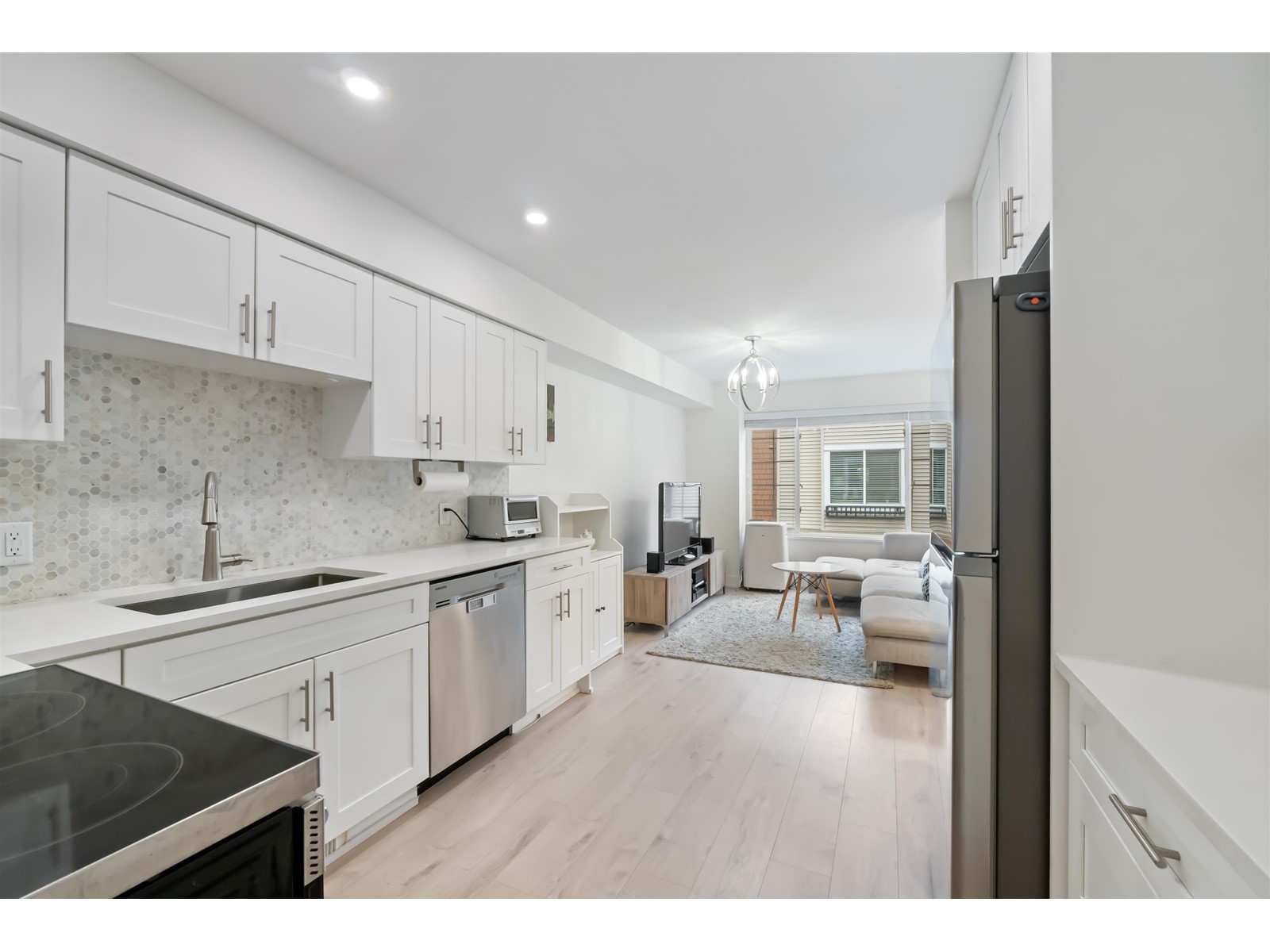 15 15488 101a Avenue, Surrey, British Columbia  V3R 0Z8 - Photo 3 - R3004695