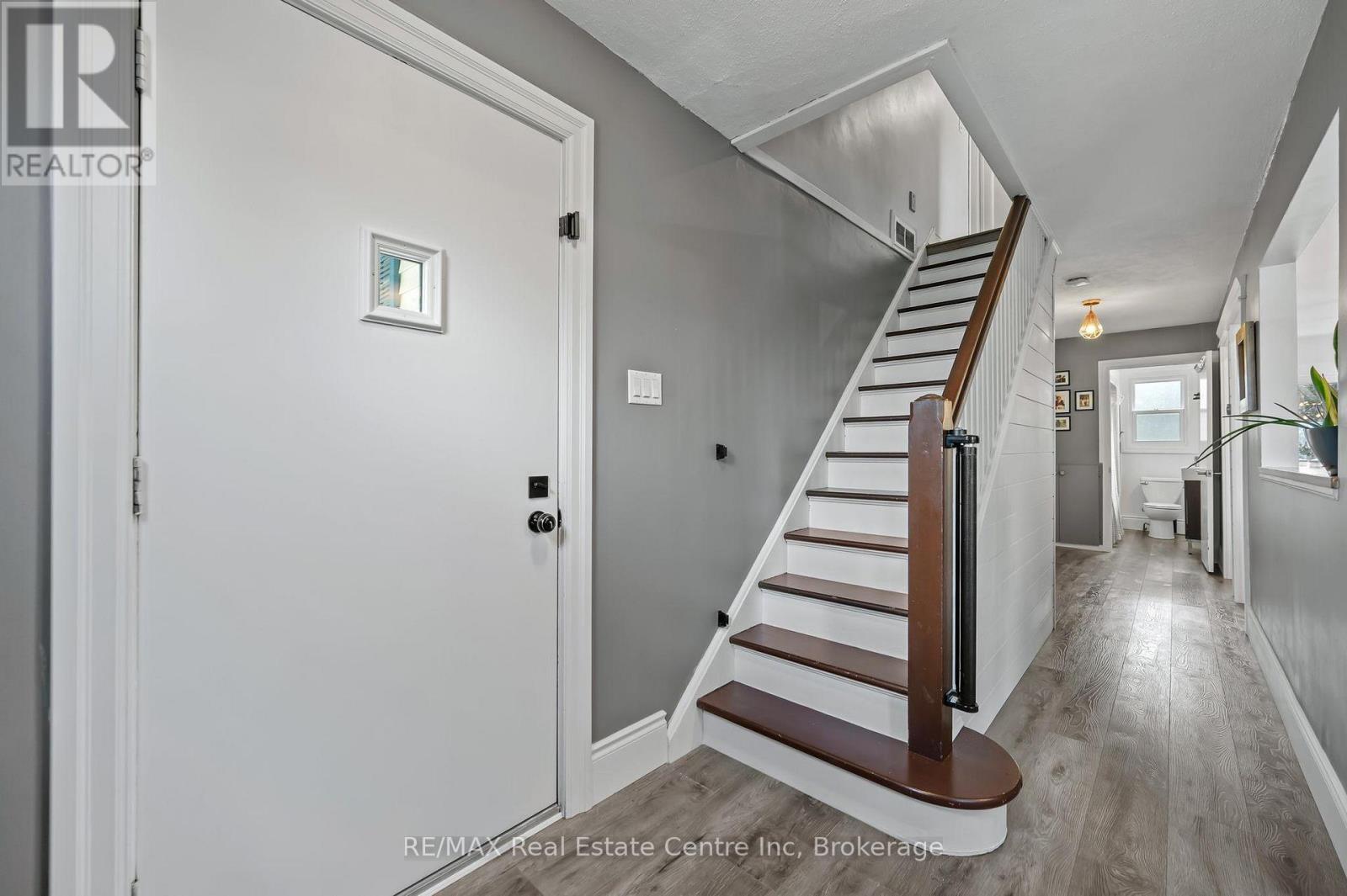 270 Kathleen Street, Guelph, Ontario  N1H 4Y5 - Photo 17 - X12093676