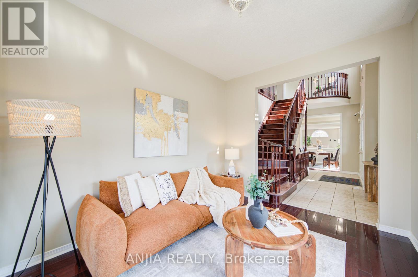 1 Outlook Terrace Drive, Markham, Ontario  L6E 1K1 - Photo 10 - N12159891