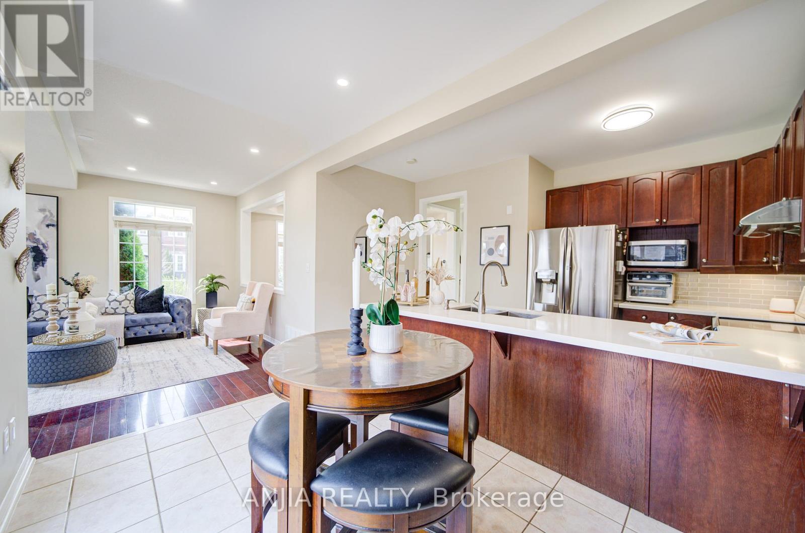 1 Outlook Terrace Drive, Markham, Ontario  L6E 1K1 - Photo 19 - N12159891