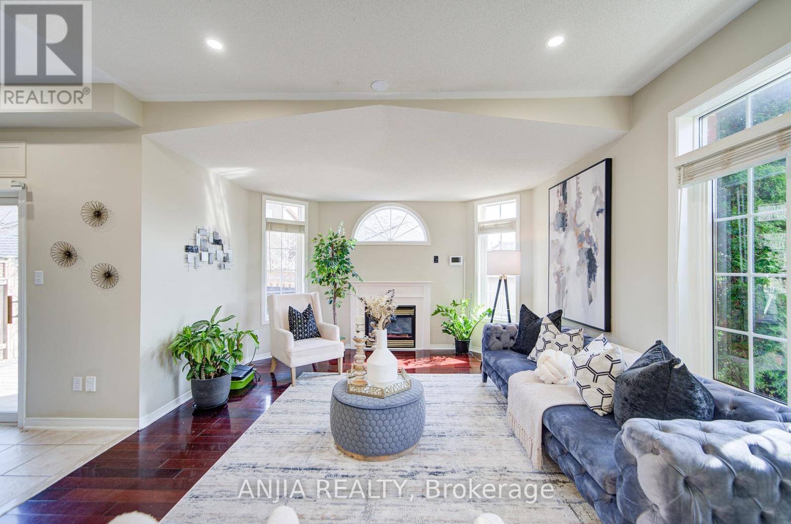 1 Outlook Terrace Drive, Markham, Ontario  L6E 1K1 - Photo 22 - N12159891