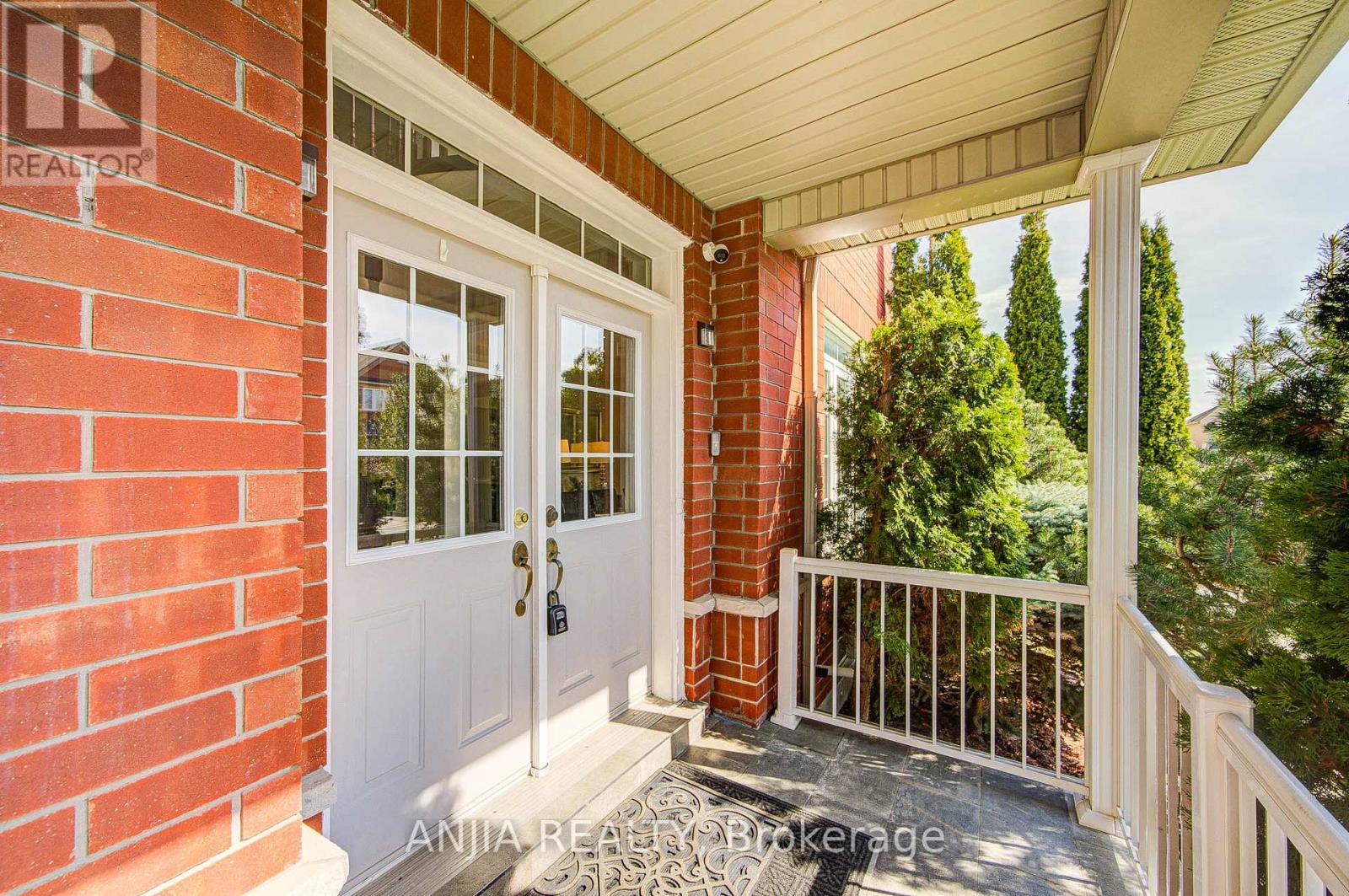 1 Outlook Terrace Drive, Markham, Ontario  L6E 1K1 - Photo 5 - N12159891