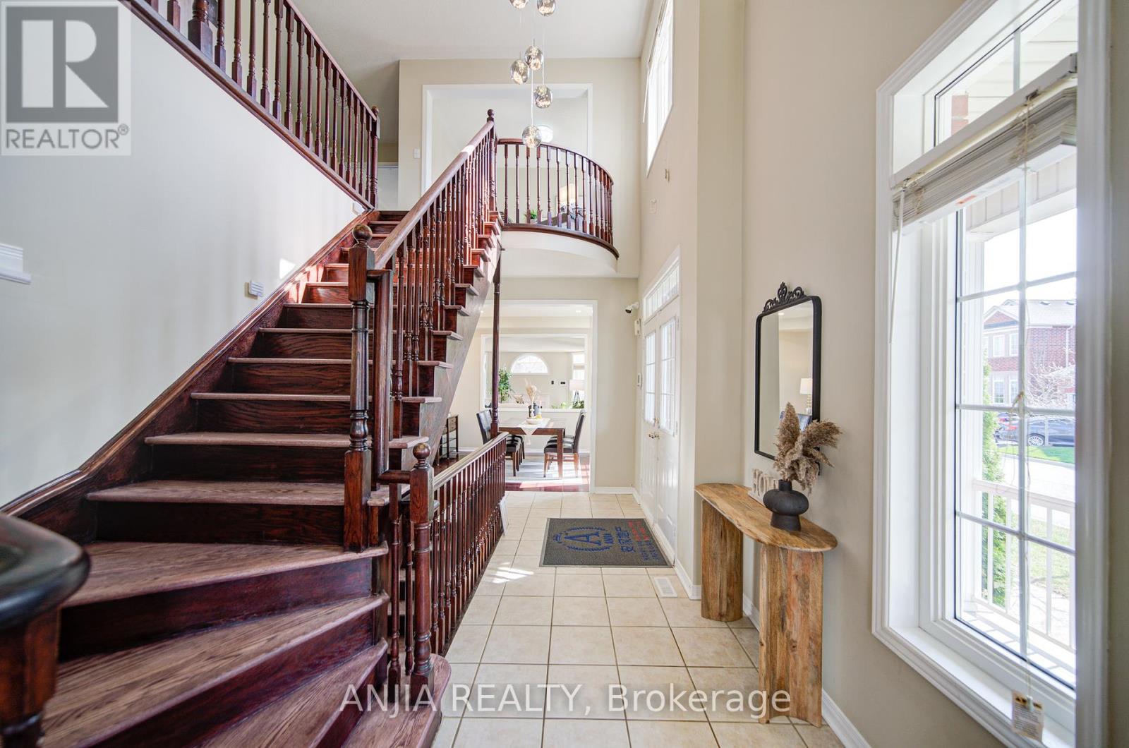 1 Outlook Terrace Drive, Markham, Ontario  L6E 1K1 - Photo 9 - N12159891