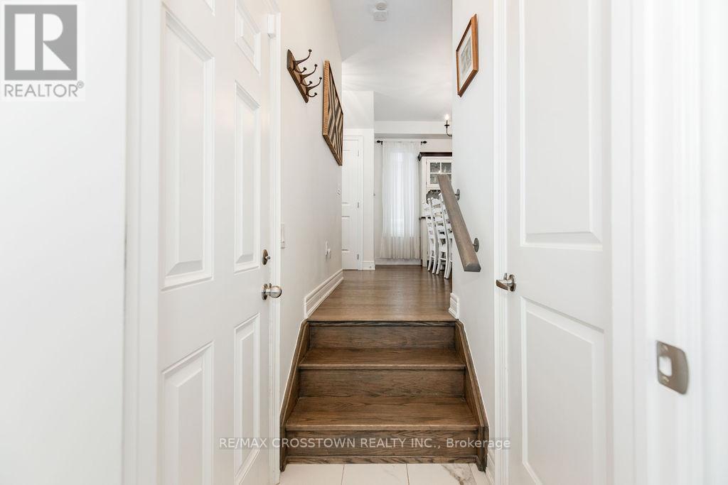 17 Clear Spring Avenue, Georgina, Ontario  L4P 0H7 - Photo 16 - N12160121
