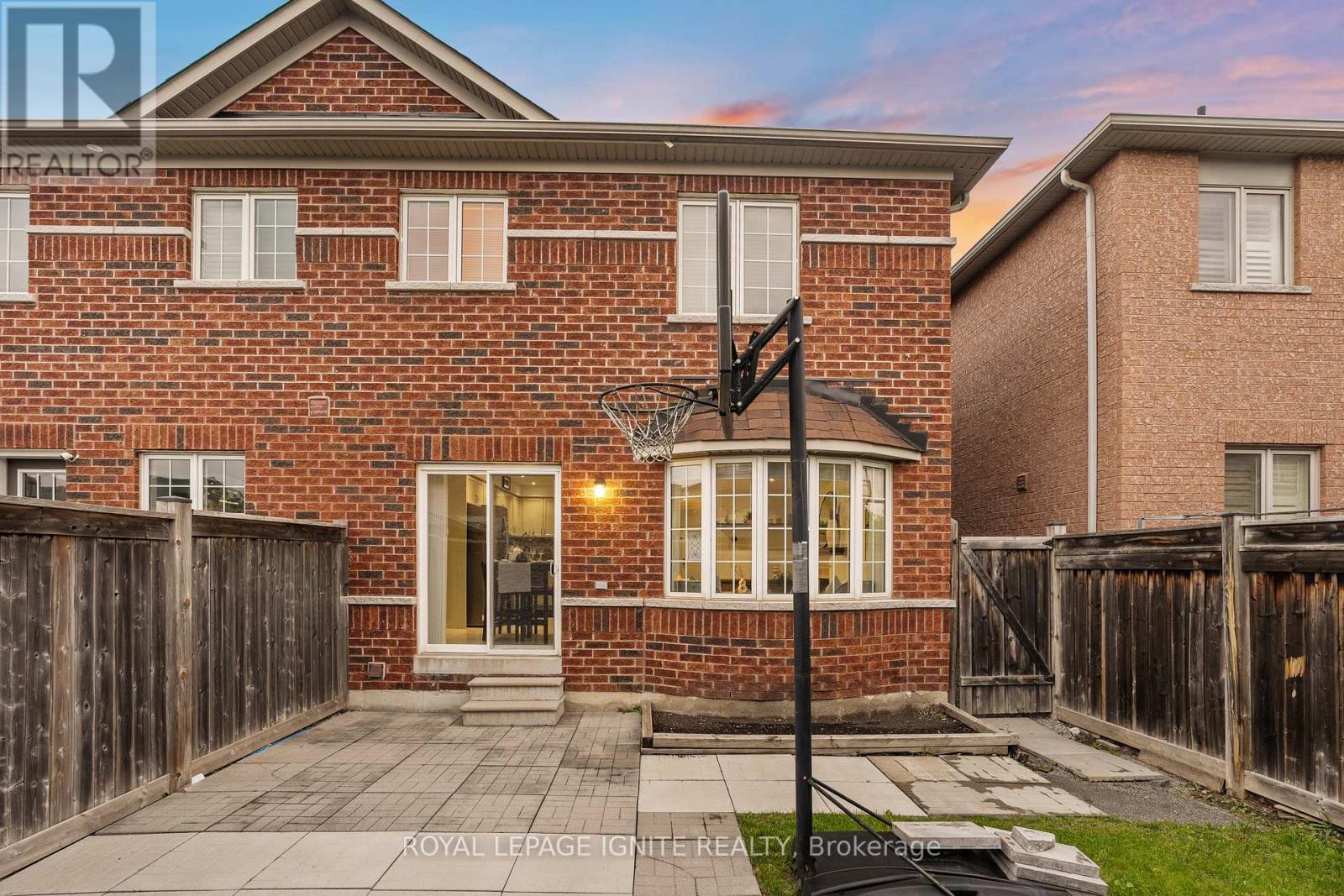 44 Hare Farm Gate, Whitchurch-Stouffville, Ontario  L4A 0Y6 - Photo 38 - N12160227