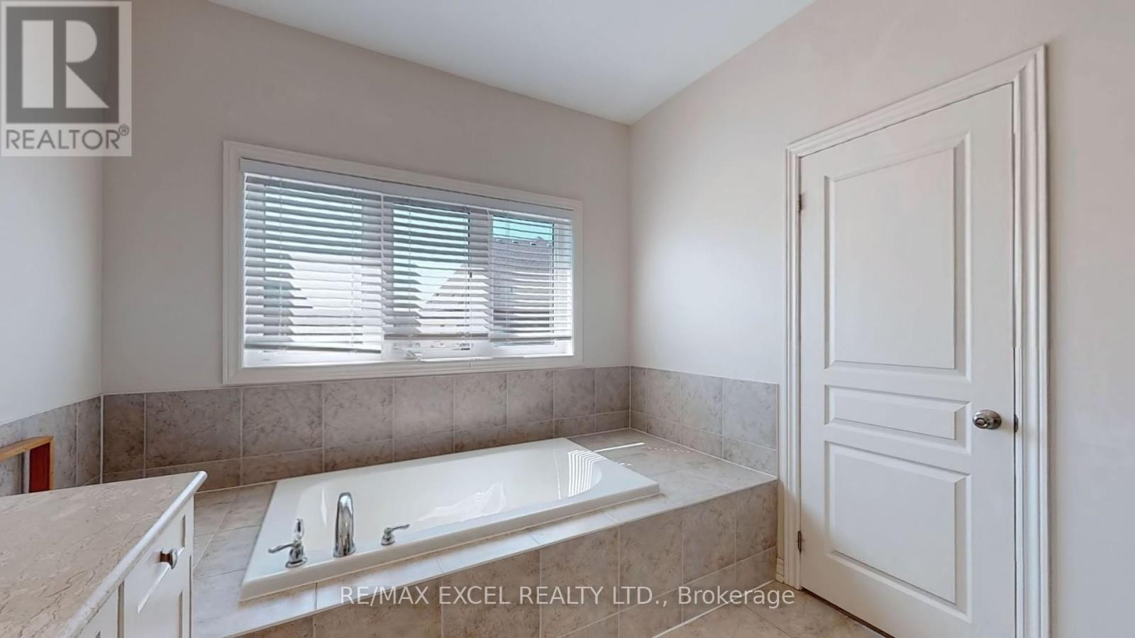 75 Chouinard Way, Aurora, Ontario  L4G 7C4 - Photo 21 - N12160231