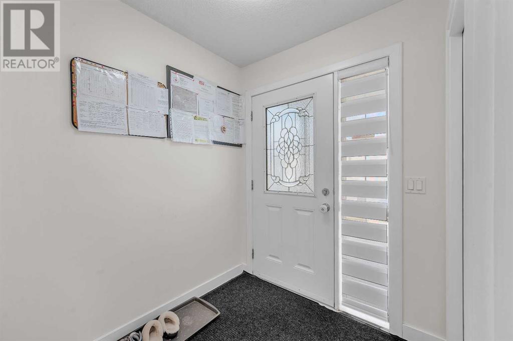 Property at 143 Taralake Way NE image 5