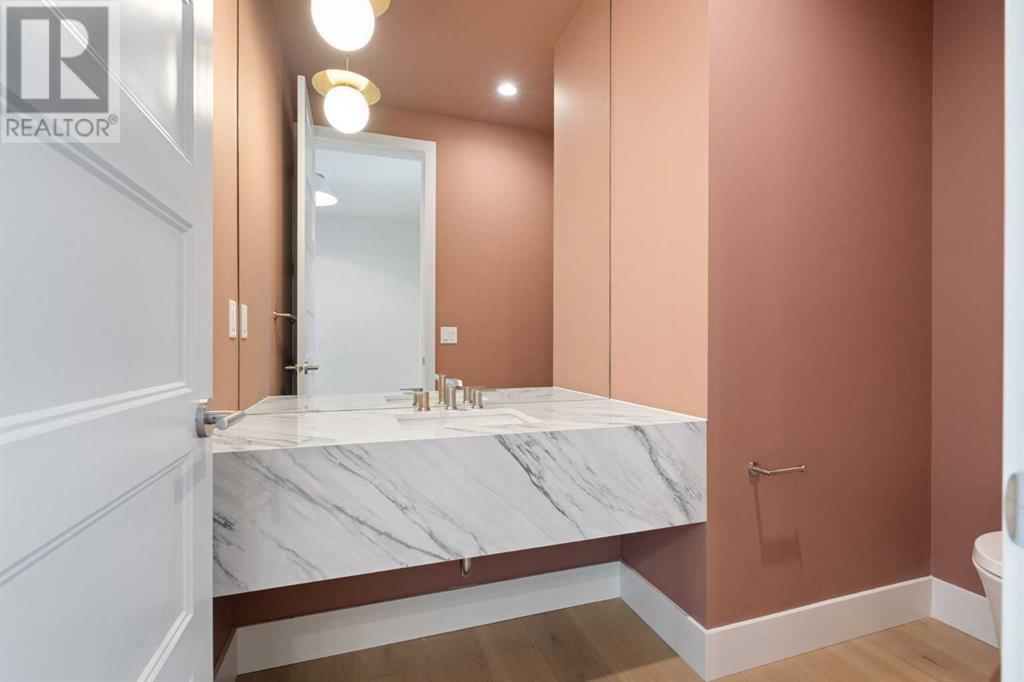 Property at 345 Bessborough Drive SW image 4