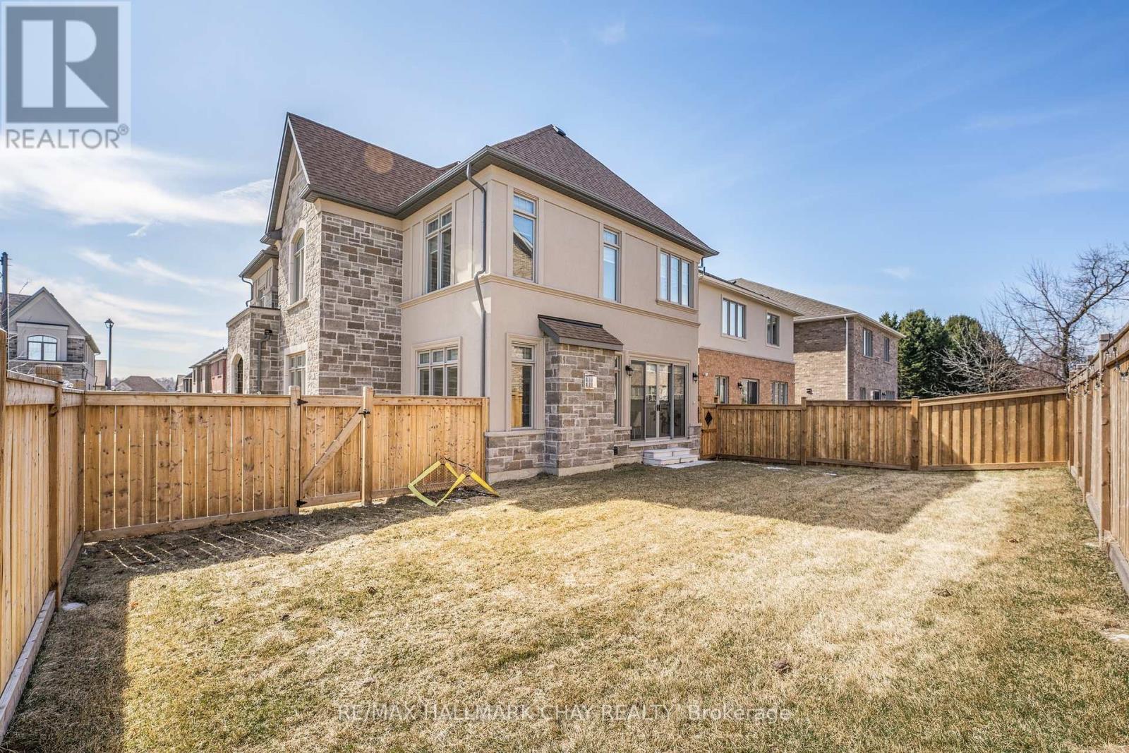 260 Sikura Circle, Aurora, Ontario  L4G 3Y8 - Photo 33 - N12160571