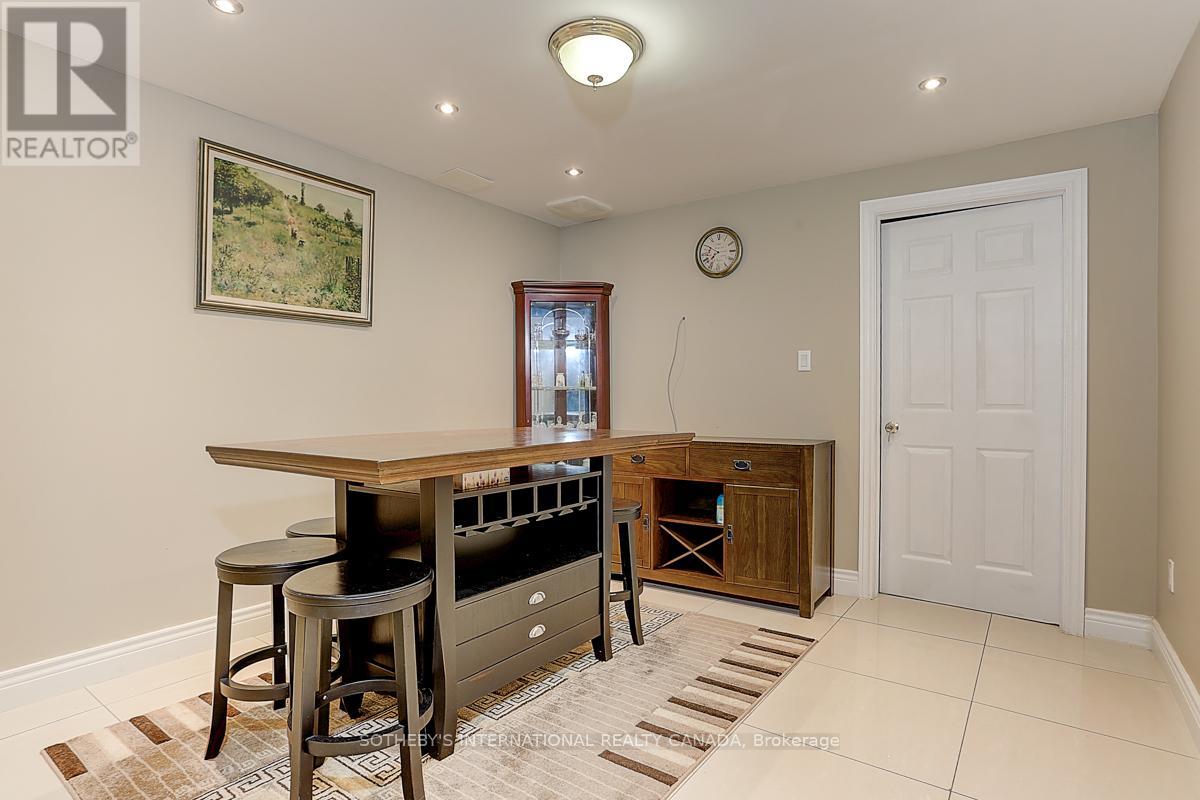 30 Hunters Glen Road, Aurora, Ontario  L4G 6W4 - Photo 34 - N12160643