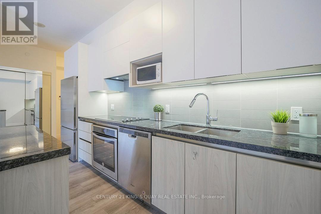 501 - 15 Water Walk Drive, Markham (Unionville), Ontario  L6G 0G2 - Photo 10 - N12160678