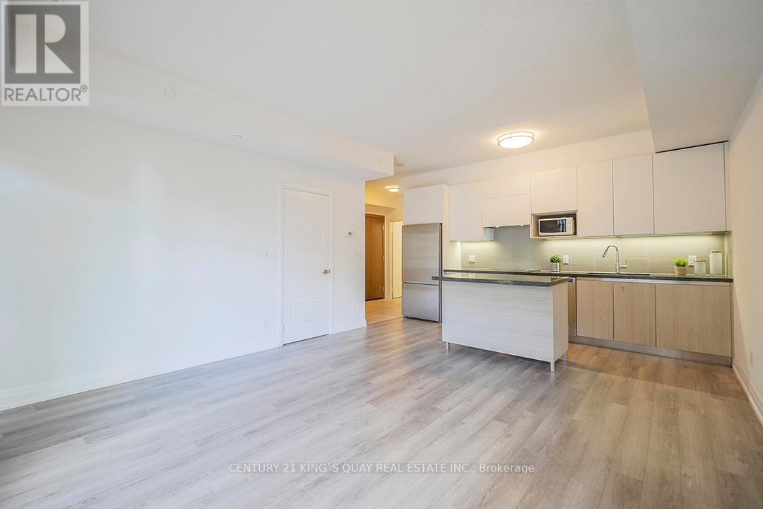 501 - 15 Water Walk Drive, Markham (Unionville), Ontario  L6G 0G2 - Photo 18 - N12160678