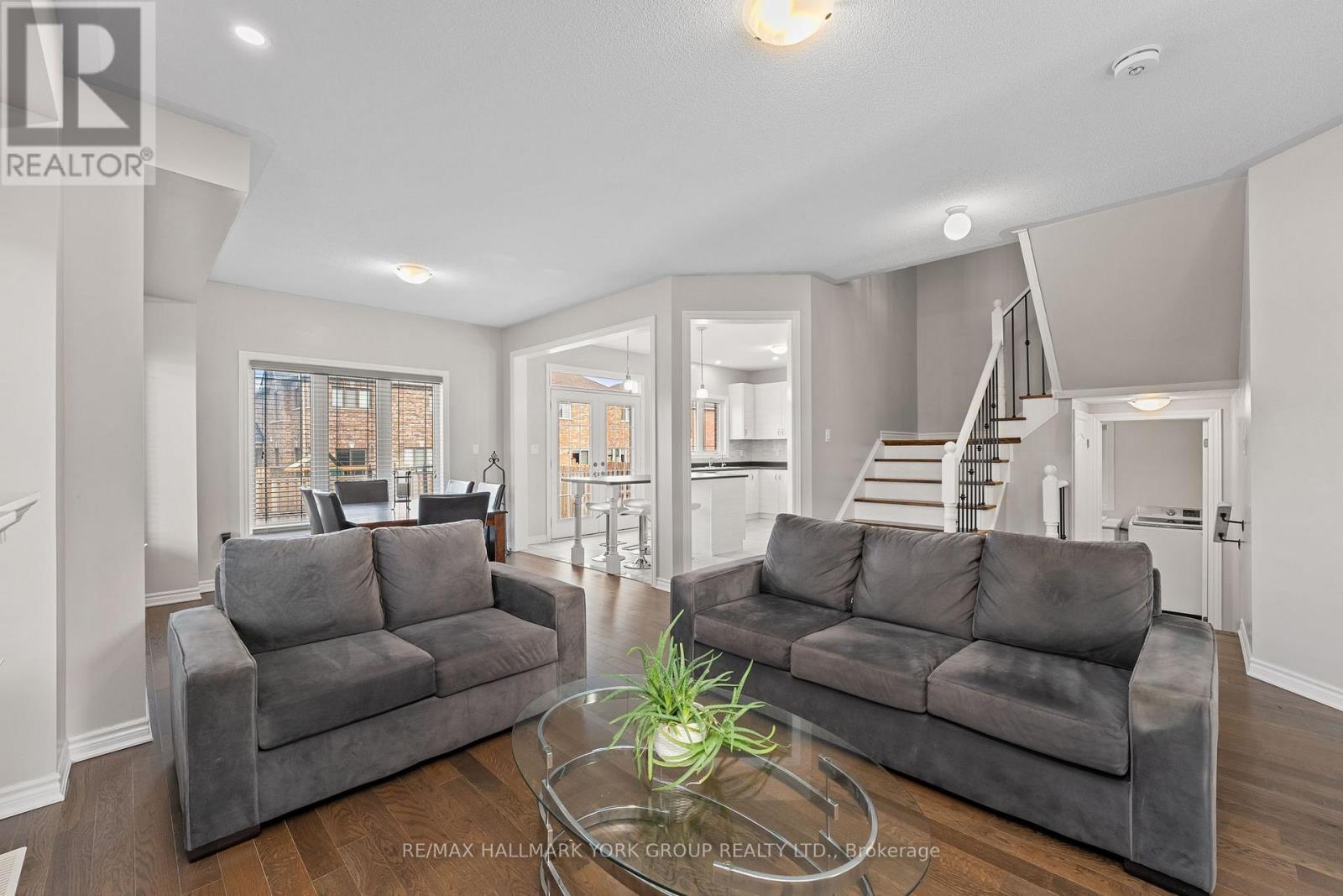 Property at 8 POLLOCK AVENUE image 5