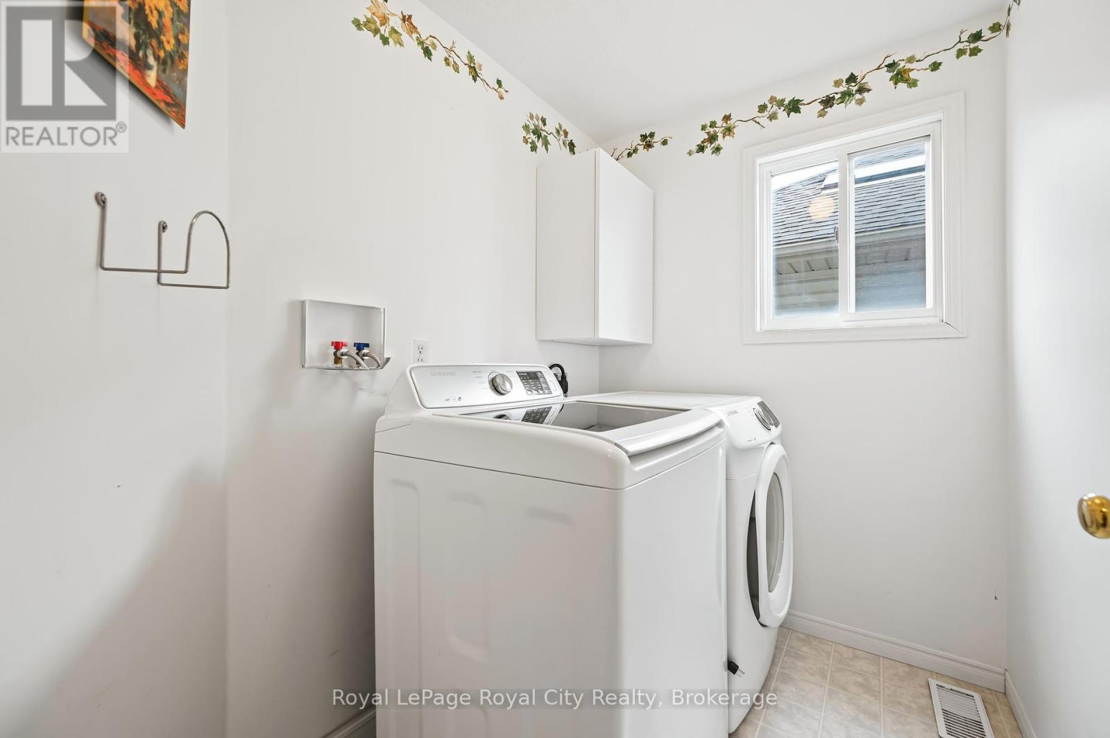 90 Doyle Drive, Guelph, Ontario  N1G 5B9 - Photo 19 - X12160108