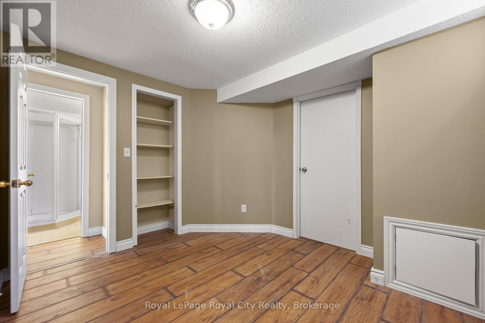 90 Doyle Drive, Guelph, Ontario  N1G 5B9 - Photo 23 - X12160108
