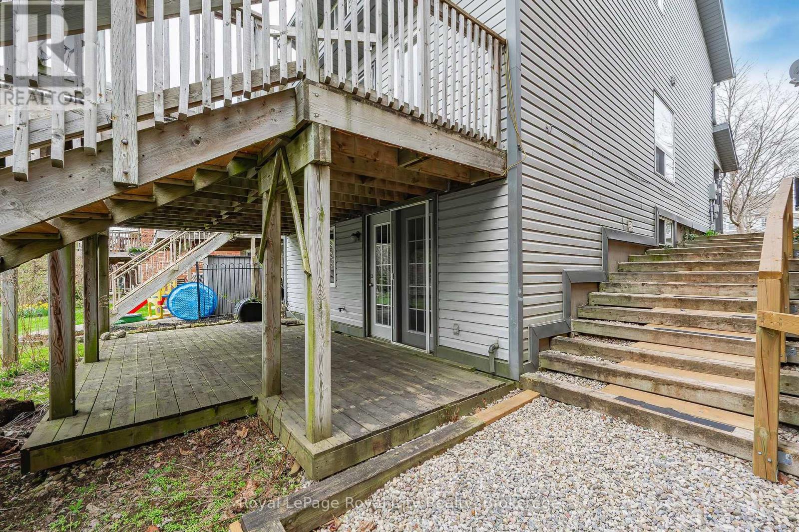 90 Doyle Drive, Guelph, Ontario  N1G 5B9 - Photo 26 - X12160108