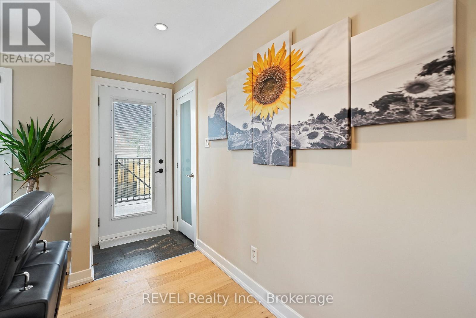 28 Dale Avenue, Hamilton, Ontario  L8G 3L9 - Photo 7 - X12160158