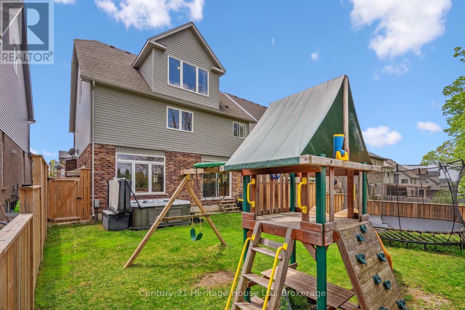 220 Sammon Drive, Guelph/eramosa, Ontario  N0B 2K0 - Photo 42 - X12160229