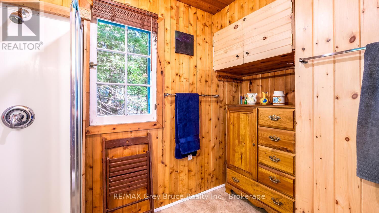 1081 Dyers Bay Road, Northern Bruce Peninsula, Ontario  N0H 1Z0 - Photo 24 - X12160473