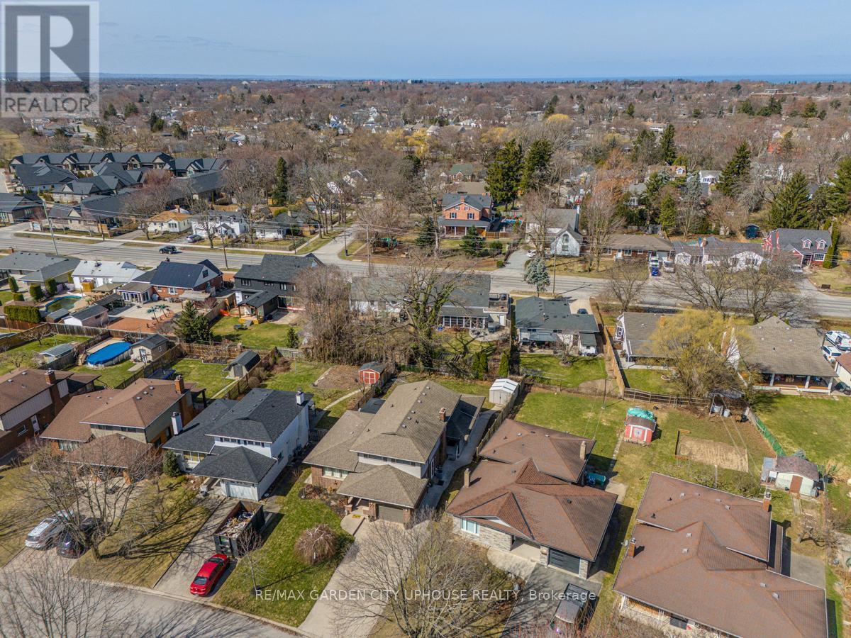 77 Monarch Park Drive, St. Catharines (Vine/linwell), Ontario  L2M 6V4 - Photo 36 - X12160691