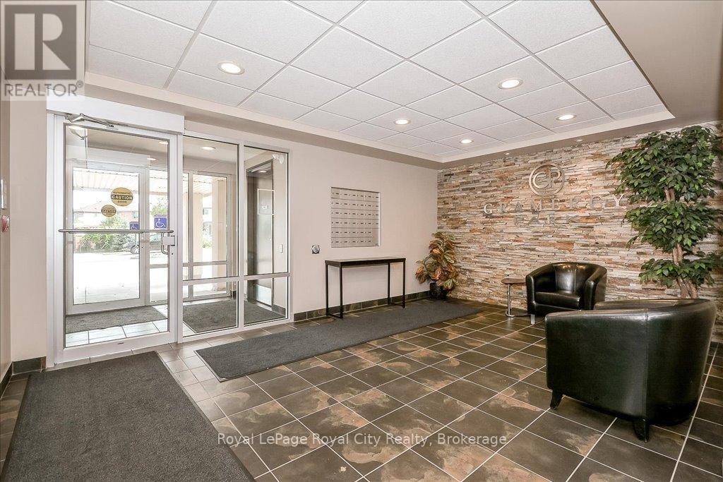406 - 901 Paisley Road, Guelph, Ontario  N1K 0A7 - Photo 3 - X12160674
