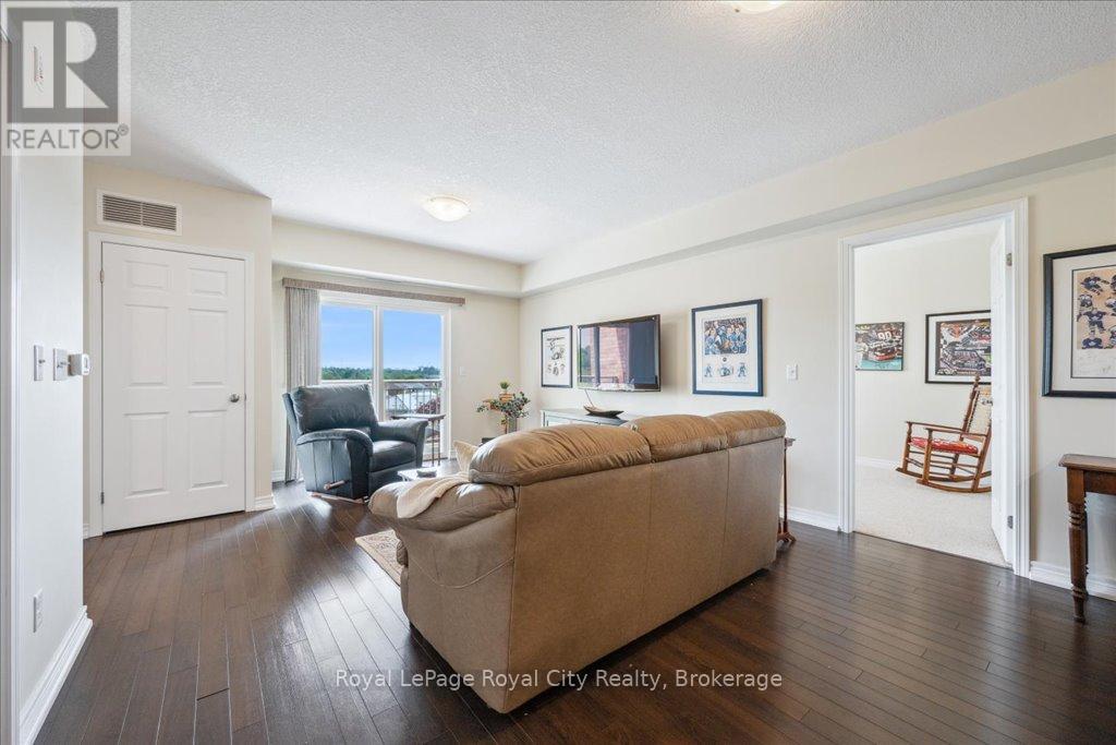 406 - 901 Paisley Road, Guelph, Ontario  N1K 0A7 - Photo 6 - X12160674