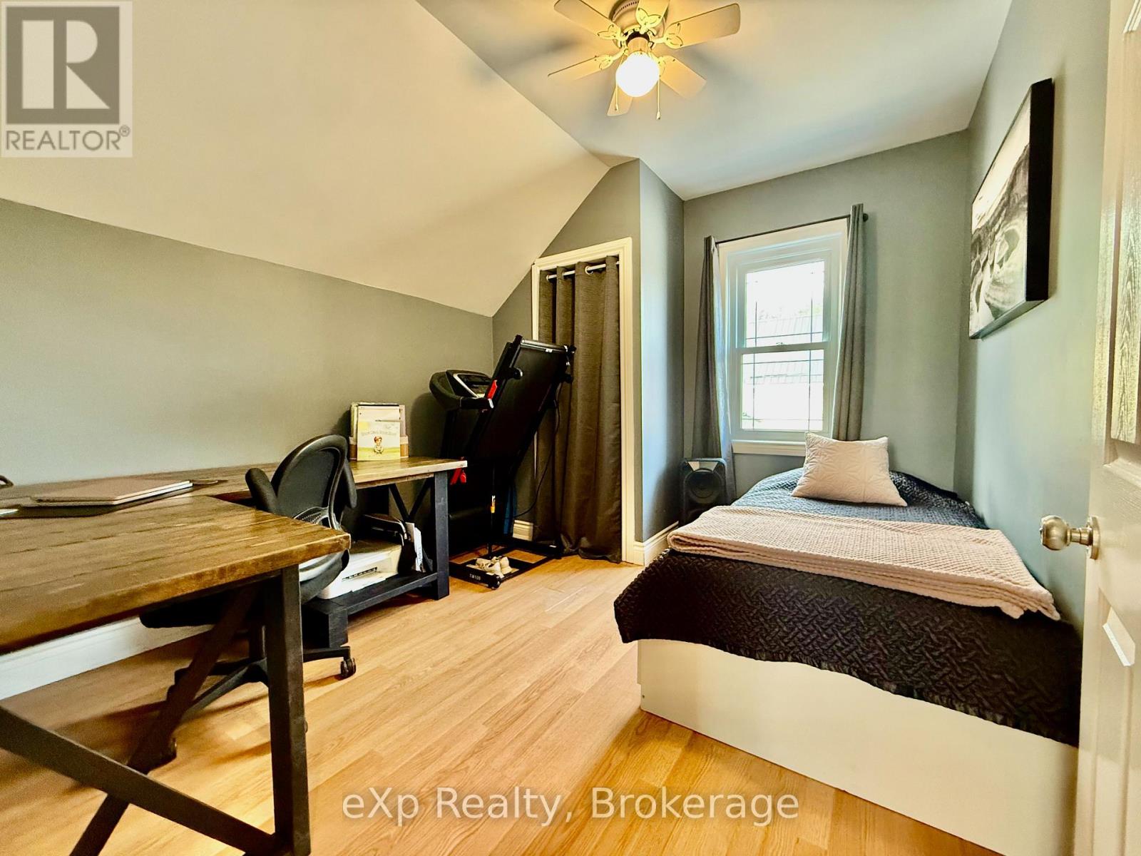 28 King Street, Brockton, Ontario  N0G 1J0 - Photo 16 - X12160682