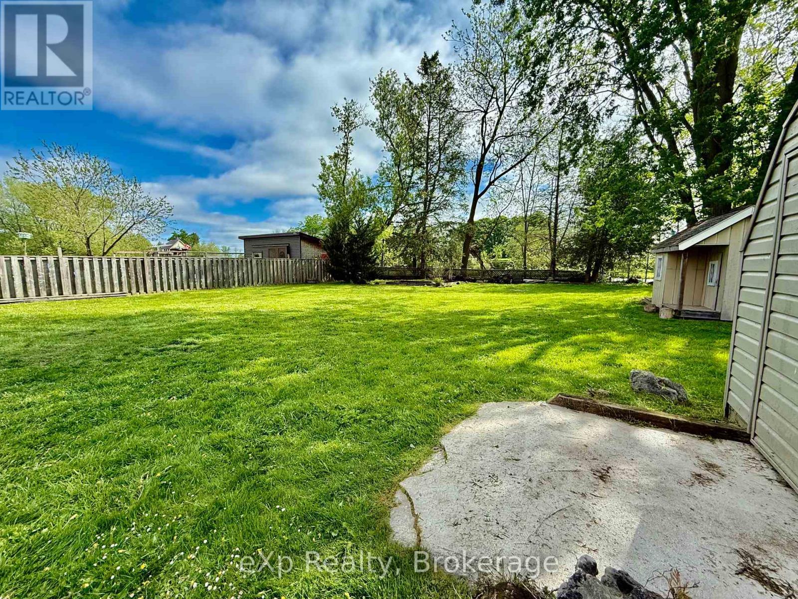 28 King Street, Brockton, Ontario  N0G 1J0 - Photo 19 - X12160682