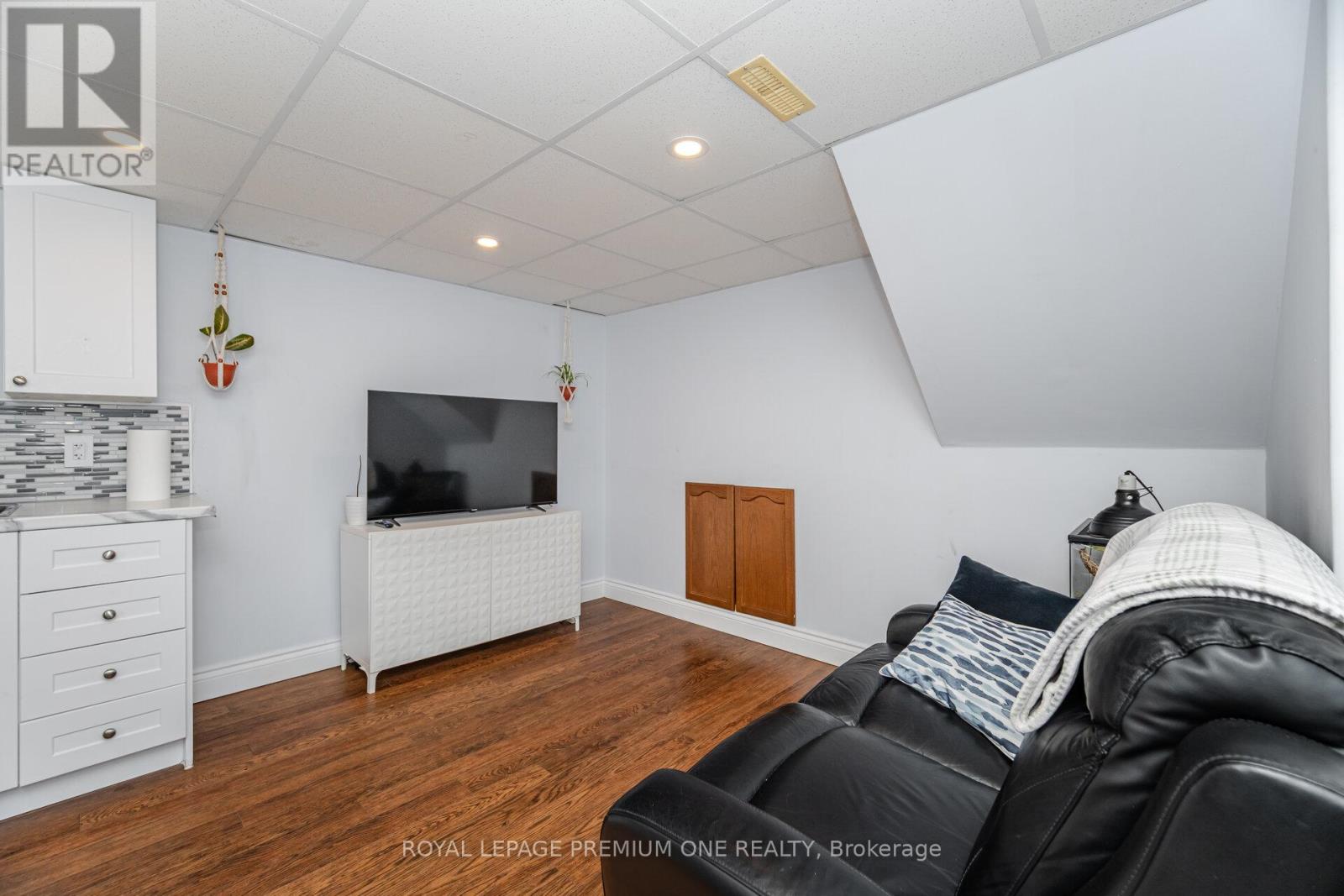 23 Ashdale Court, Barrie, Ontario  L4M 5B5 - Photo 38 - S12160077