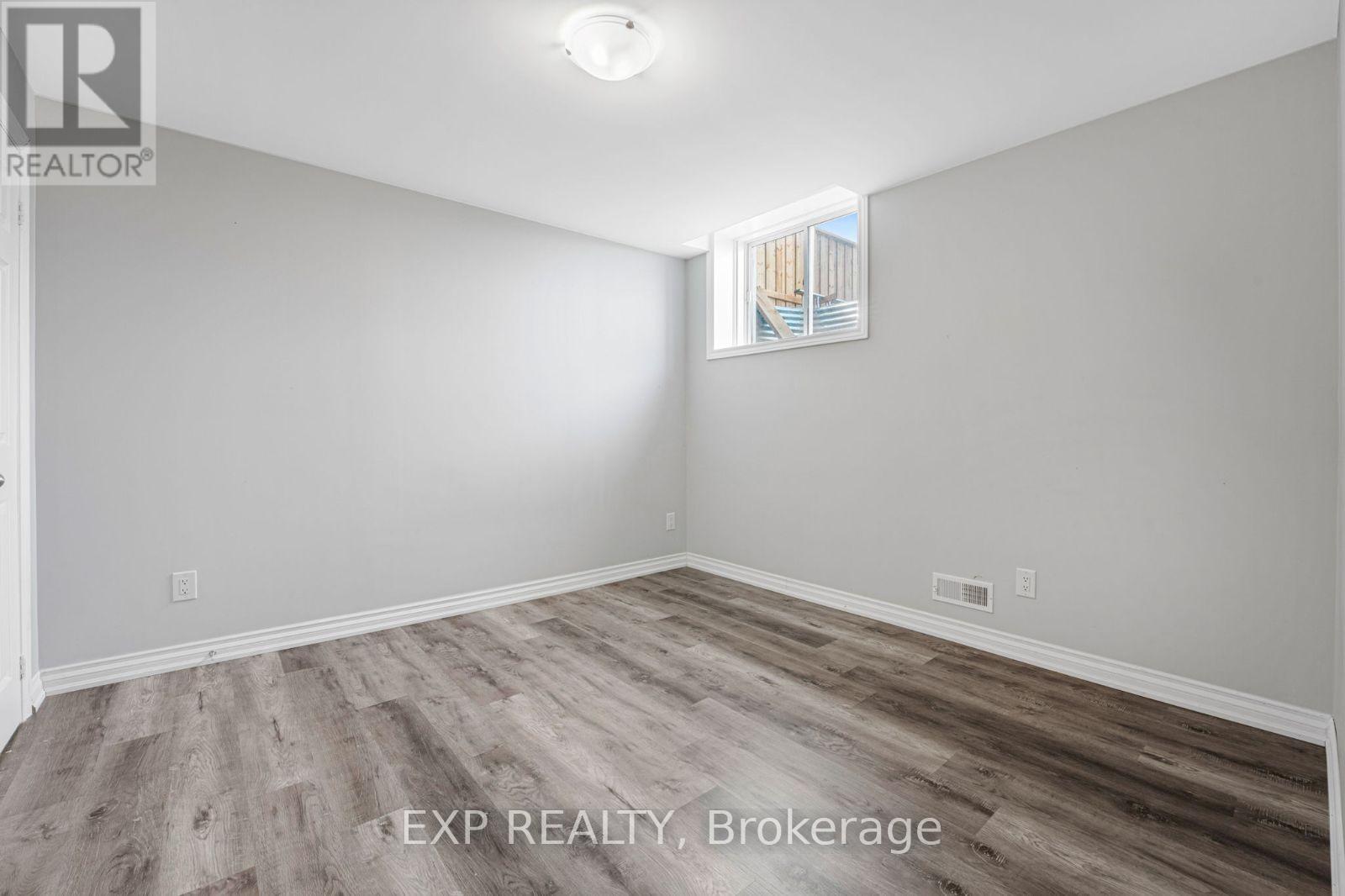 85 Redmond Crescent, Springwater, Ontario  L9X 1Z8 - Photo 45 - S12160531