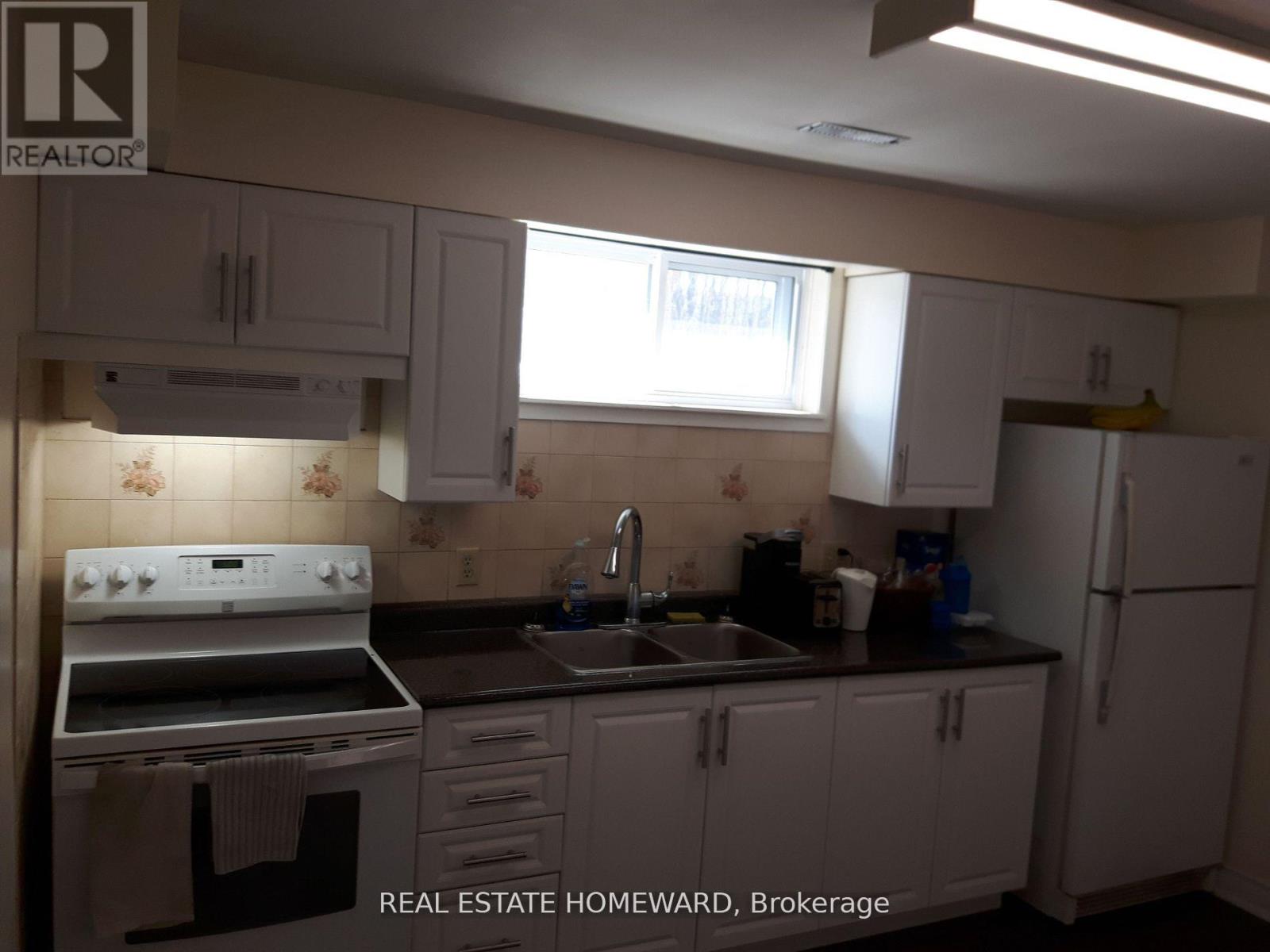 Lower - 281 Huronia Road, Barrie, Ontario  L4N 4G2 - Photo 5 - S12160607