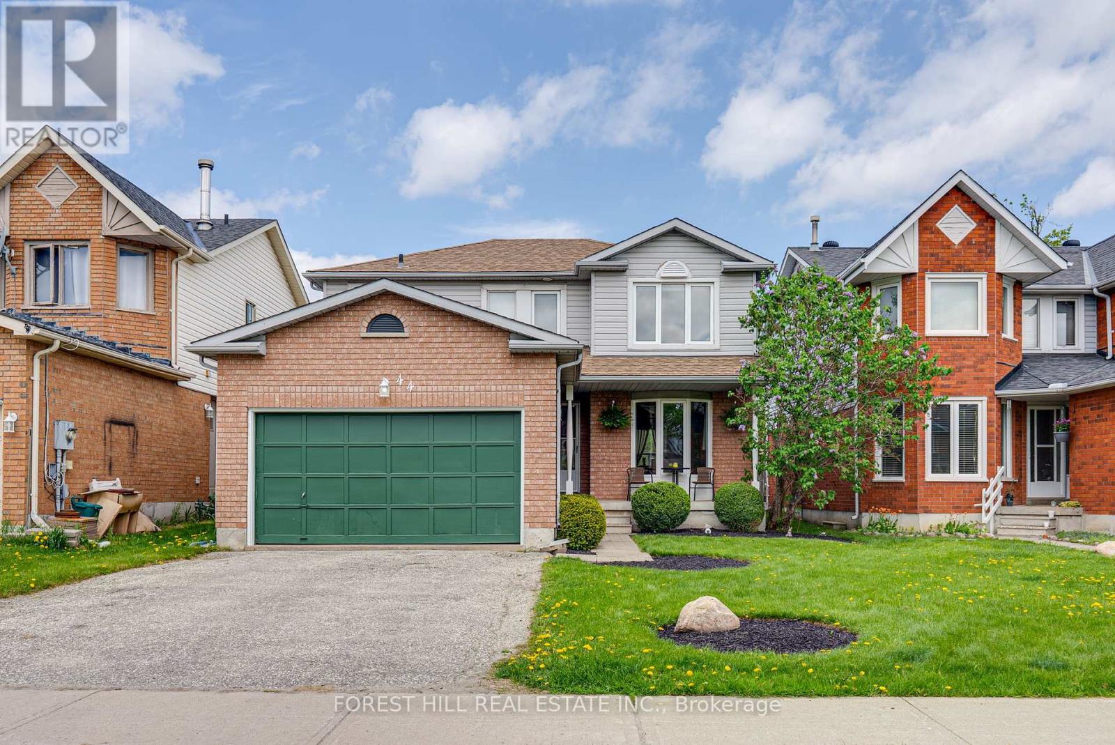 44 Quance Street, Barrie, Ontario  L4N 7M3 - Photo 1 - S12160800