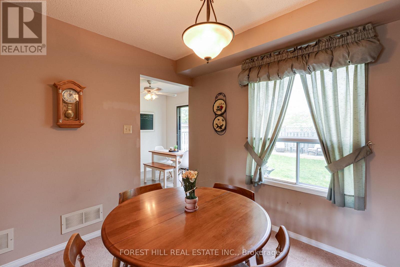 44 Quance Street, Barrie (Holly), Ontario  L4N 7M3 - Photo 7 - S12160800