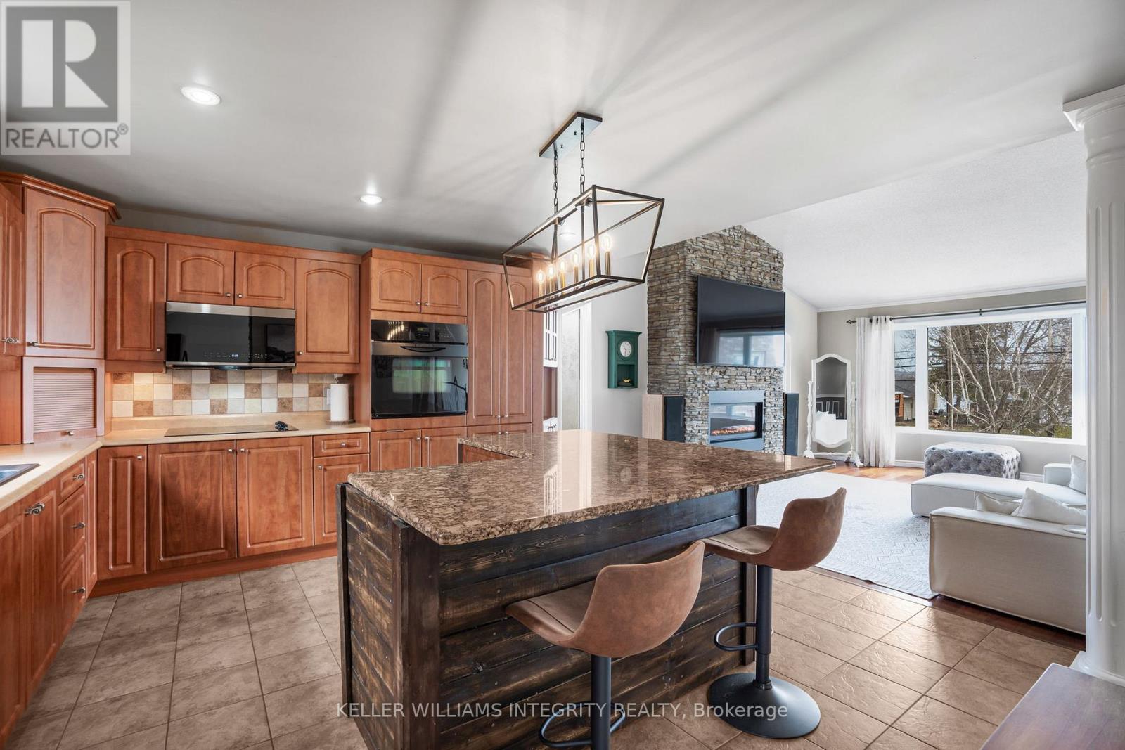 2864 Principale Street, Alfred And Plantagenet, Ontario  K0A 3K0 - Photo 19 - X12159928