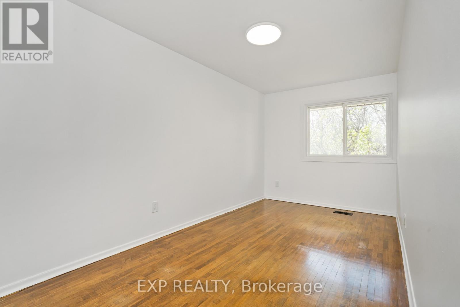 1510 Lepage Avenue, Ottawa, Ontario  K1Z 8C9 - Photo 18 - X12159991