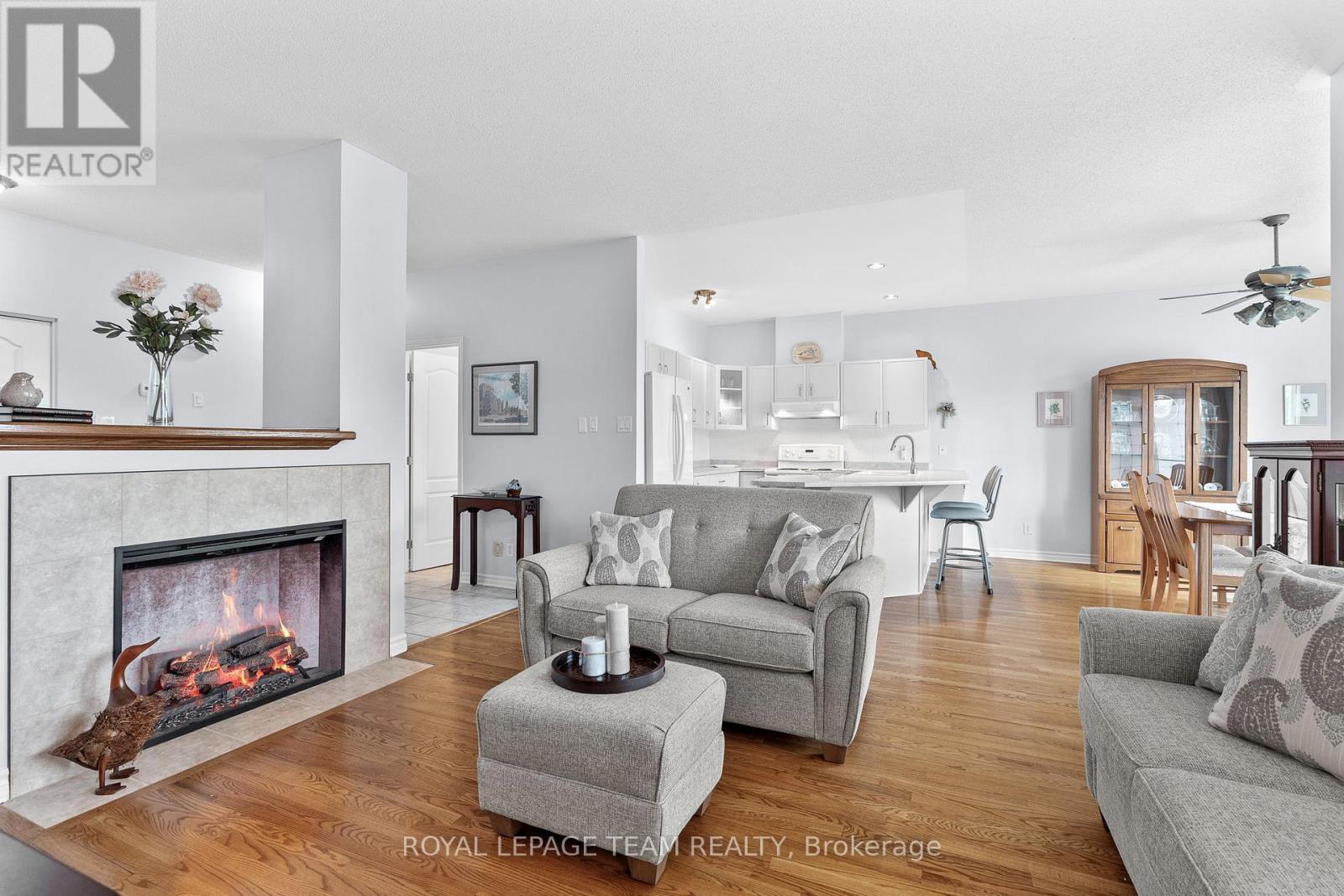 13 Eileen Crescent, Ottawa, Ontario  K2S 1M3 - Photo 10 - X12159996