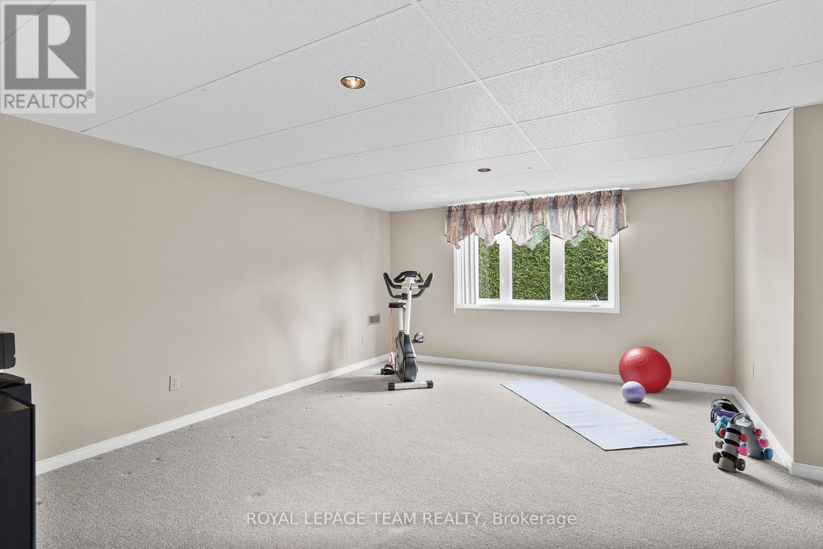 13 Eileen Crescent, Ottawa, Ontario  K2S 1M3 - Photo 30 - X12159996