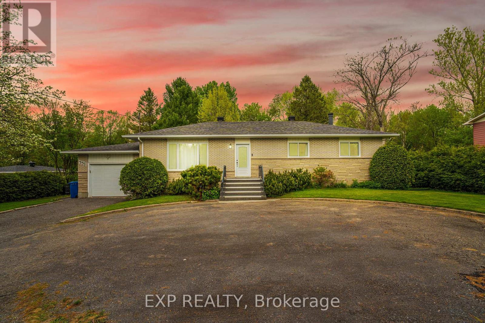 751 Pattee Road, Champlain, Ontario  K6A 2R2 - Photo 1 - X12160001