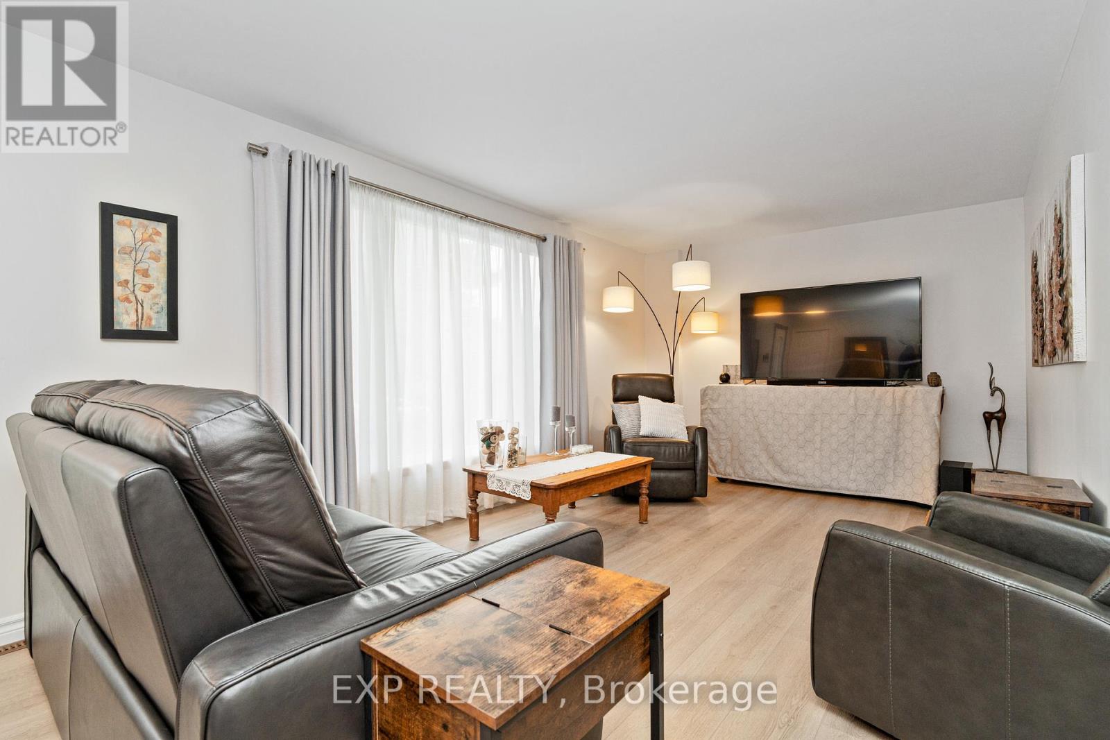 751 Pattee Road, Champlain, Ontario  K6A 2R2 - Photo 14 - X12160001