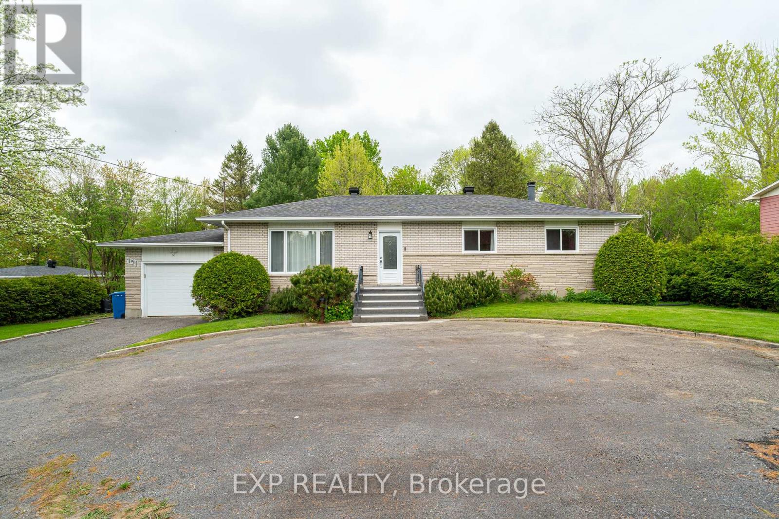 751 Pattee Road, Champlain, Ontario  K6A 2R2 - Photo 3 - X12160001