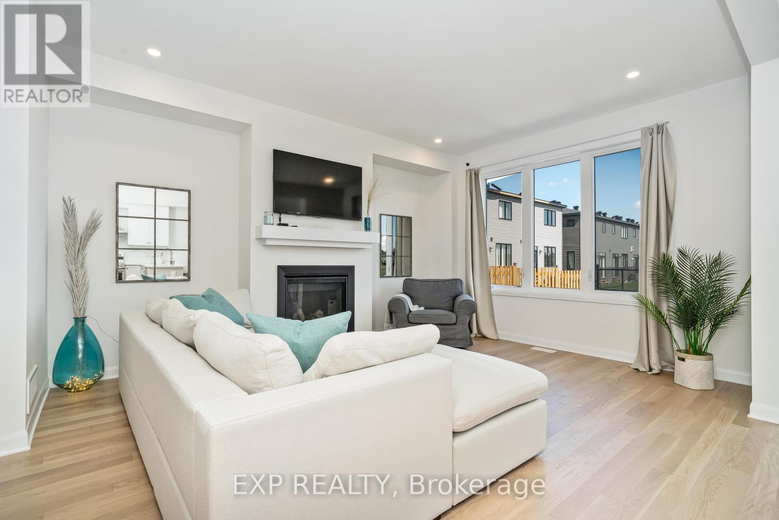 230 Elsie Macgill Walk, Ottawa, Ontario  K2W 0K8 - Photo 12 - X12160017
