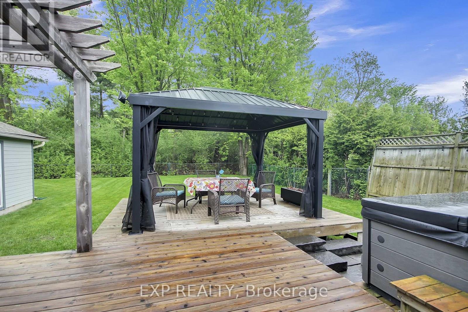 1447 Maxime Street, Ottawa, Ontario  K1B 4E7 - Photo 26 - X12160034