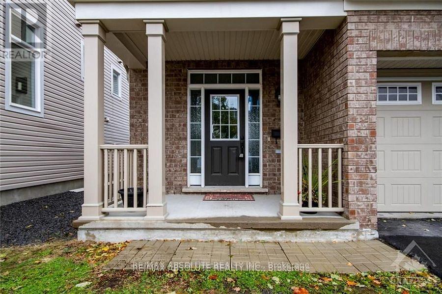 111 Coriolis Court, Ottawa, Ontario  K2S 0P3 - Photo 2 - X12160052