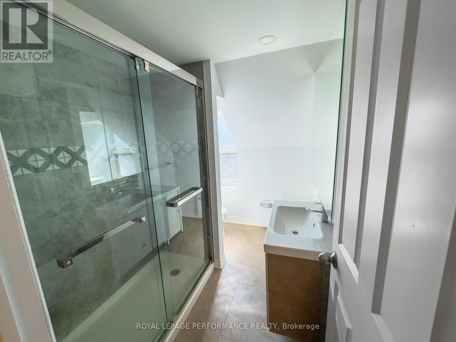 621 Edwards Street, Clarence-Rockland, Ontario  K4K 1K2 - Photo 11 - X12160088